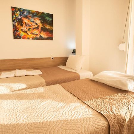 Afrathias Beachhouse - Cretan Hideaway Kalamaki  Bagian luar foto